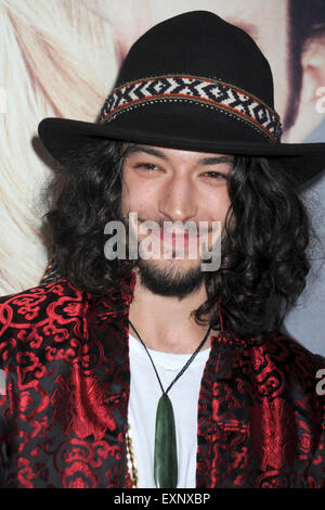 Ezra Miller participant à la "Trainwreck" premiere à l'Alice Tully Hall le 14 juillet 2015 à New York l'Cityattend "Trainwreck" premiere à l'Alice Tully Hall le 14 juillet 2015 à New York City/photo alliance Banque D'Images