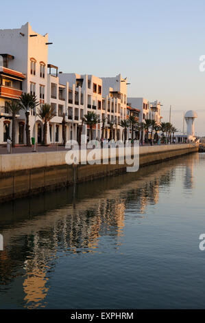 Maisons de luxe avec leur propre marina à Agadir. Banque D'Images