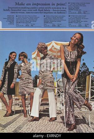 1970 UK Womens Fashion Catalogue/ Plaque Brochure Banque D'Images