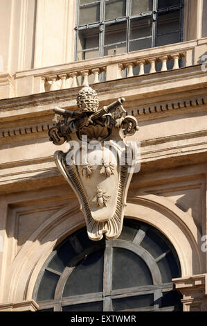 Italie, Rome, Palazzo Barberini, Galleria Nazionale d'Arte Antica, Galerie nationale d'Art ancien, armoiries des Barberini Banque D'Images