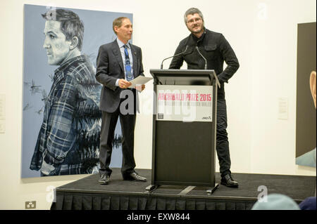 Sydney, Australie. 17 juillet, 2015.  : Nigel Milsom's après avoir remporté le 2015 100 000 $ Prix Archibald à l'Art Gallery de NSW en Sydney. Credit : MediaServicesAP/Alamy Live News Banque D'Images