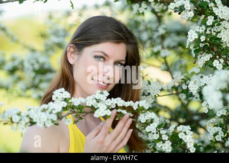 Young woman smiling, Bavaria, Germany, Europe Banque D'Images