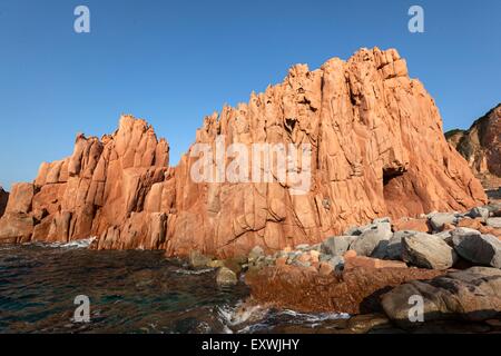 Les roches rouges à Arbatax , Sardaigne, Italie Banque D'Images