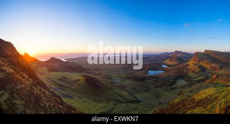 Lever du soleil à Quiraing, île de Skye, Écosse Banque D'Images