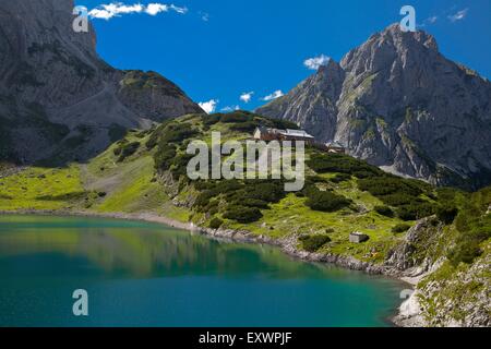 Et Sonnenspitze Drachensee, Mieminger Gebirge, Tyrol, Autriche, Europe Banque D'Images