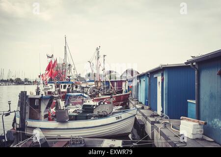 Bateaux dans port, Lübeck, Schleswig-Holstein, Allemagne, Europe Banque D'Images