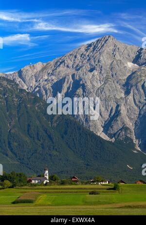 St Georg et Griesspitze, montagnes Mieminger, Tyrol, Autriche, Europe Banque D'Images