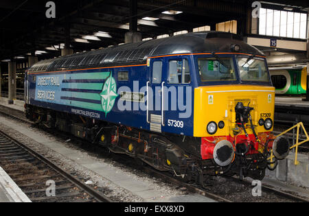 Class 57 type de pinceau thunderbird 5 57309 locomotive diesel-électrique de la fierté de la station Euston Londres crewe Banque D'Images