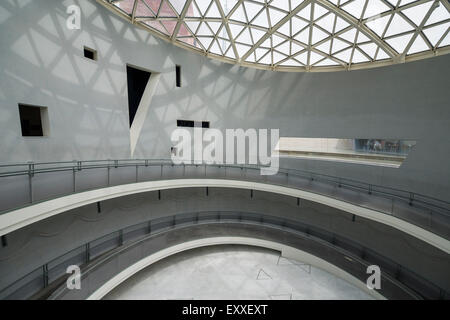 Hall d'entrée au Musée de la bombe atomique de Nagasaki, Japon Banque D'Images