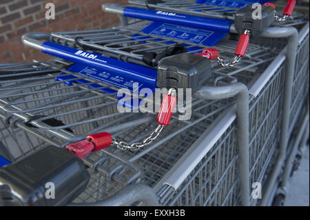 Woodstock, GA, USA. 17 juillet, 2015. Le marché de l'alimentation discount Aldi © Robin Rayne Nelson/ZUMA/Alamy Fil Live News Banque D'Images