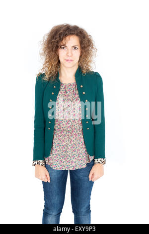 Beautiful Hispanic woman doing différentes expressions dans différents ensembles de vêtements : angry Banque D'Images