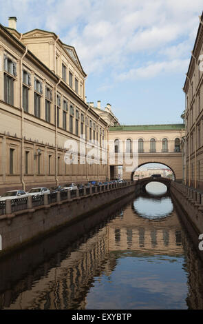 Le canal d'hiver, Saint-Pétersbourg, Russie. Banque D'Images