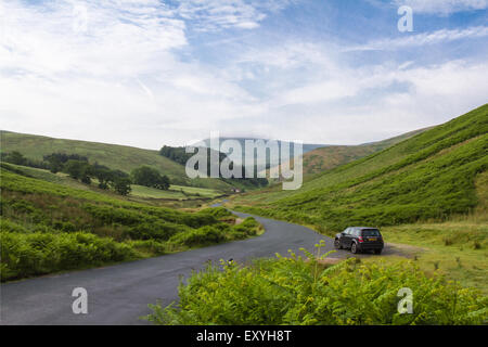 Route à travers des creux de Bowland, Lancashire, Angleterre Banque D'Images