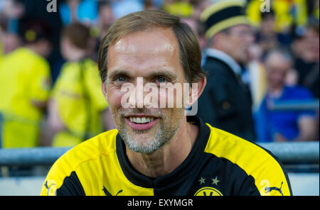 Bochum, Allemagne. 17 juillet, 2015. L'entraîneur Thomas Tuchel Dortmund pictued durant la coupe match amical entre Bochum et Dortmund Borussia au Rewirpower Stadion de Bochum, Allemagne, 17 juillet 2015. Photo : Guido Kirchner/dpa/Alamy Live News Banque D'Images