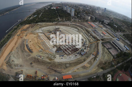 Volgograd, Russie. 15 juillet, 2015. Le site de construction du stade de la Coupe du Monde 2018 à Volgograd, Russie, 15 juillet 2015. Les matches de la Coupe du Monde de football 2018 sera joué ici dans la ville sur la Volga. Photo : Marcus Brandt/dpa/Alamy Live News Banque D'Images