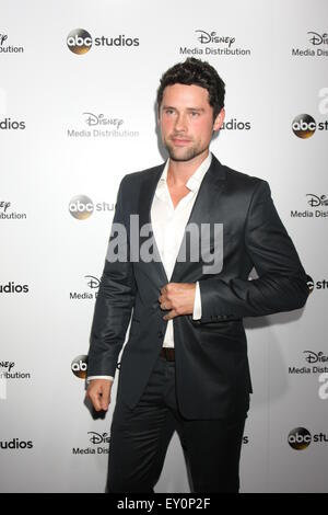 ABC International Upfronts 2015 comprend : Benjamin Hollingsworth Où : Burbank, California, United States Quand : 18 mai 2015 Banque D'Images