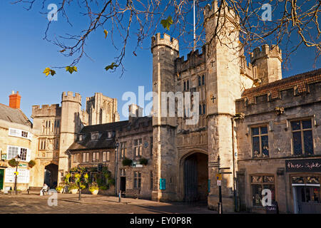 La porte de l'Évêché connu sous le nom de Bishop's Eye dans Wells, Somerset, England, UK Banque D'Images