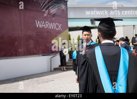 Les diplômés de 2015 à l'Université de Warwick Banque D'Images