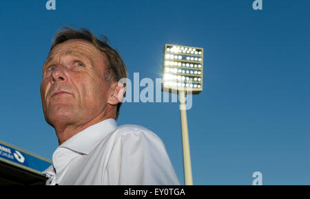 Bochum, Allemagne. 17 juillet, 2015. Le directeur général de Dortmund Hans-Joachim Watzke photographié avant le test-match de football VfL Bochum vs Borussia Dortmund à Bochum, Allemagne, 17 juillet 2015. Photo : Guido Kirchner/dpa/Alamy Live News Banque D'Images