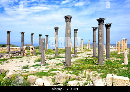 Église Byzantine terrasse à Umm Qais, Jordanie. Le site de l'ancienne ville de Gadara. Banque D'Images