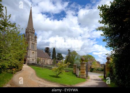 Les Cotswolds village de Batsford près de Moreton-in-Marsh, Gloucestershire, Angleterre. Banque D'Images