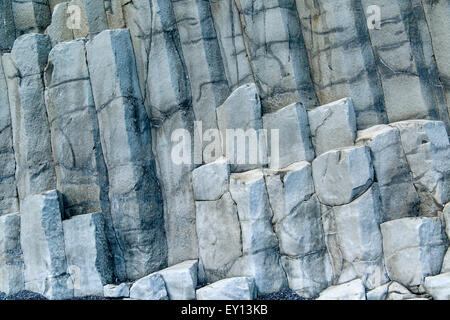 Reynishverfisvegur colonnes basaltiques Islande Banque D'Images