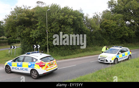 Photos de fichier : Havant, UK. 26 Juin, 2015. Photos d'une scène de Double Poignard en Havant Le dimanche 19 juillet 2015 : un sans-abri qui se trouvait face à son procès pour la tentative de meurtre de deux garçons a été trouvé mort dans sa cellule de prison. Richard Walsh, 43 ans, a été accusé d'avoir poignardé les deux enfants, âgés de 12 et 13, dans une rue de Havant, le mois dernier. Il a été placé en détention à la Prison de Belmarsh, dans le sud-est de Londres. Le personnel de la prison a constaté Walsh ne répond pas dans sa cellule ce matin. Le personnel et le personnel paramédical a lutté pour sauver sa vie mais il a été déclaré mort. Crédit : Jason Kay/Alamy Live News Banque D'Images