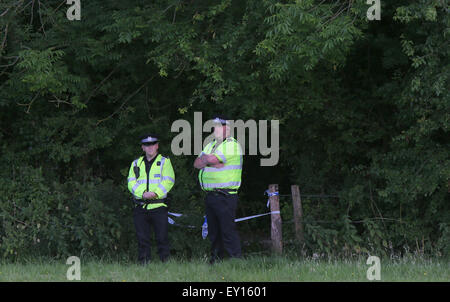 Photos de fichier : Havant, UK. 26 Juin, 2015. Photos d'une scène de Double Poignard en Havant Le dimanche 19 juillet 2015 : un sans-abri qui se trouvait face à son procès pour la tentative de meurtre de deux garçons a été trouvé mort dans sa cellule de prison. Richard Walsh, 43 ans, a été accusé d'avoir poignardé les deux enfants, âgés de 12 et 13, dans une rue de Havant, le mois dernier. Il a été placé en détention à la Prison de Belmarsh, dans le sud-est de Londres. Le personnel de la prison a constaté Walsh ne répond pas dans sa cellule ce matin. Le personnel et le personnel paramédical a lutté pour sauver sa vie mais il a été déclaré mort. Crédit : Jason Kay/Alamy Live News Banque D'Images