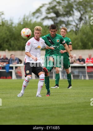 London, UK. 19 juillet, 2015. Nantwich Town's Matt Bell lors de la pré-saison match amical au stade de Weaver, Nantwich comme ville de Crewe Nantwich divertir Alexandra. Credit : SJN/Alamy Live News Banque D'Images