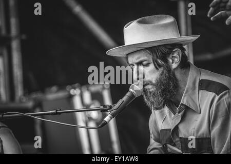 Gateshead, Royaume-Uni - 18 juillet 2015 - Hillfolk Noir sur la scène extérieure Sage à Summertyne Festival Americana Banque D'Images