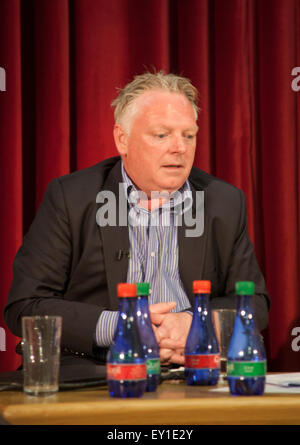 La ville de Galway, en Irlande. 18 juillet, 2015. La reconstruction de la forme du monde, Secrétaire général de la Croix-Rouge irlandaise de discuter des changements climatiques dans le cadre de Galway International Arts Festival première pensée pourparlers, la ville de Galway, le samedi 18 juillet 2015. Credit : Doreen Kennedy/Alamy Live News Banque D'Images