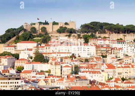 Vue panoramique de Lisbonne du Miradouro de São Pedro de Alcântara, Portugal Banque D'Images