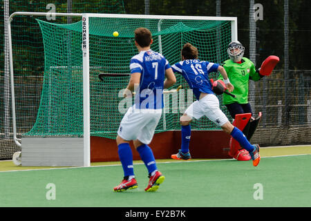 Prague, République tchèque. 19 juillet, 2015. EUROHOCKEY CHAMPIONSHIPS II match entre la Pologne et l'Écosse. Crédit : Petr Toman/Alamy Live News Banque D'Images