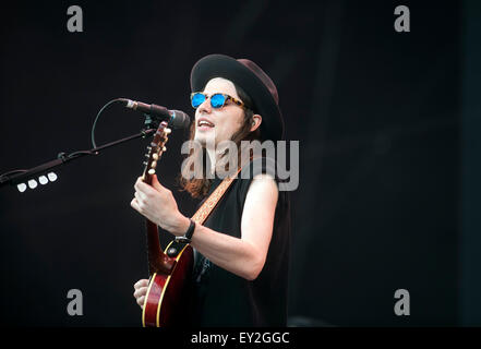 James Bay joue sur la scène principale au Festival T In The Park à Strathallan château le 12 juillet 2015 à Strathallan Banque D'Images