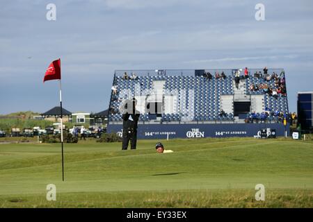 Fife, en Écosse. 19 juillet, 2015. Hideki Matsuyama (JPN) Golf : Hideki Matsuyama du Japon en action au cours de la troisième série de la 144e British Open Championship à l'Old Course de St Andrews, dans le Fife, en Écosse . © Koji Aoki/AFLO SPORT/Alamy Live News Banque D'Images