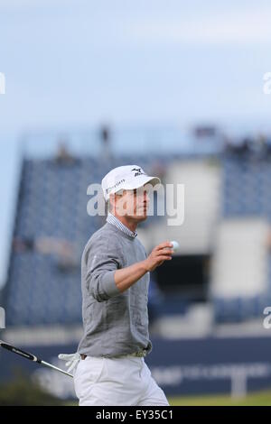 Old Course, St Andrews, Fife, en Écosse. 19 juillet, 2015. Luke Donald de l'Angleterre en action sur le 17ème trou au cours de la troisième série de la 144e British Open Championship à l'Old Course de St Andrews, dans le Fife, en Écosse. Credit : Action Plus Sport/Alamy Live News Banque D'Images