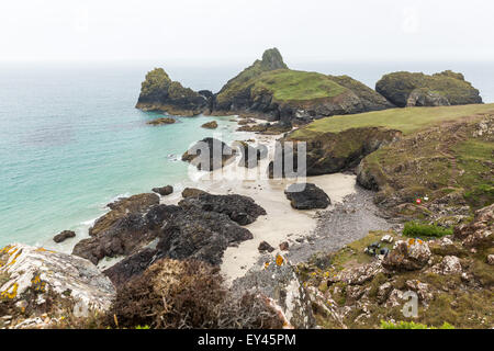 Kynance Cove en un jour brumeux, le lézard, Cornwall, UK Banque D'Images