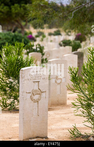 Rangées de tombes, alliés seconde guerre mondiale mémorial, El Alamein, en Égypte Banque D'Images