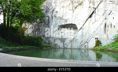Monument du lion mort vue de Lucerne, Suisse Banque D'Images
