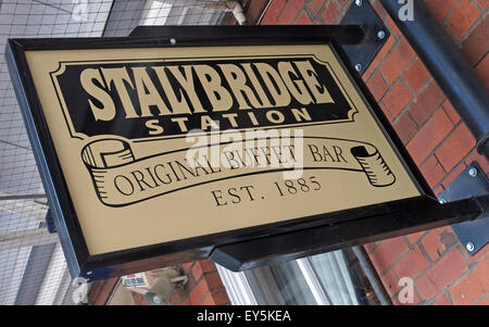 Stalybridge Gare Buffet Original bar,est 1885, Transpennine aletrail, Tameside, Greater Manchester, Angleterre, RU Banque D'Images