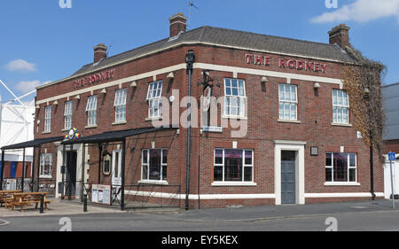 The Lord Rodney pub, Winwick Rd, Warrington, Cheshire, Angleterre, UK WA2 7DH - une ancienne maison de bière de festival Banque D'Images