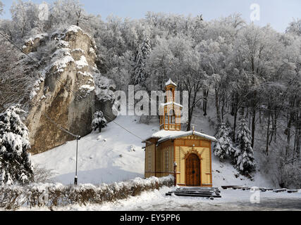 Ancienne église en bois au Parc National Ojcow, Pologne Banque D'Images