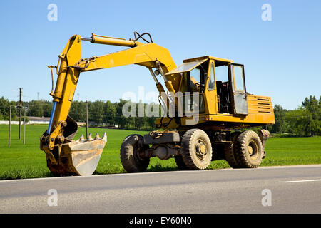 Tracteur avec godet Banque D'Images