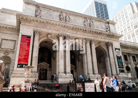 Entrée principale de la Bibliothèque publique de New York, NYPL, New York, Manhattan, USA Banque D'Images