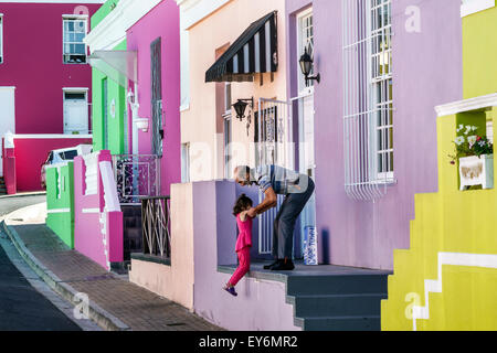 Cape Town Afrique du Sud,Bo-Kaap,Schotsche Kloof,Malay Quarter,musulman,quartier,Chiappini Street,homme hommes hommes,femme femmes,couple,famille famili Banque D'Images