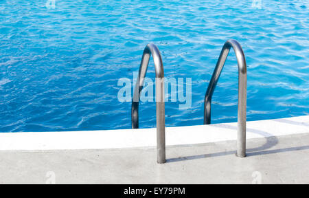 Piscine de l'hôtel. Vacances tropicales Banque D'Images