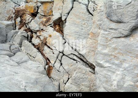 Les roches de marbre blanc sur l'île de Thassos, Grèce Banque D'Images