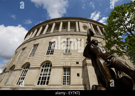 L'extérieur de Manchester Central Library dans le centre-ville de Manchester UK Banque D'Images