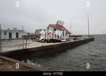 Le nouveau bassin phare sur la rive du lac Pontchartrain à la Nouvelle Orléans après le passage de l'ouragan Katrina. Banque D'Images