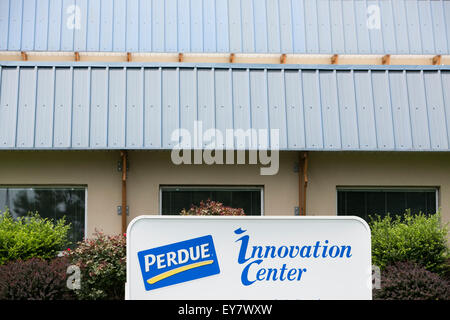 Un logo affiche à l'extérieur du centre de l'innovation Perdue Farms à Salisbury, Maryland le 18 juillet 2015. Banque D'Images